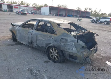 2011 Toyota Camry Le z USA, uszkodzony, nr VIN 4T1BF3EK9BU597448